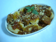 Nhoque de mandioca com ragu de calabresa fresca