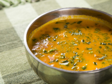 Sopa de abóbora com gengibre: receita cremosa, quentinha e perfeita para os dias frios