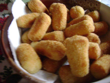 Croquete de milho e queijo