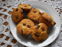 Bolinho de baunilha com gotas de chocolate