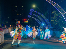 Natal Águas e Luzes, em Foz do Iguaçu/PR, é inaugurado com apresentações gratuitas até janeiro