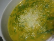 Sopa de abóbora com calabresa