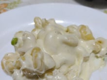 Mac and cheese (macarrão e queijo americano)