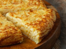 Os chefs concordam: “A melhor fritada leva 1 cebola, 6 batatas, 6 ovos e 300 ml de óleo”