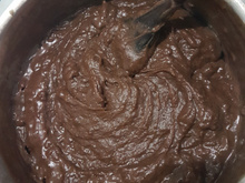 Brigadeiro de casca de banana