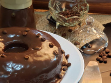 Bolo de café com chocolate