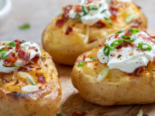 É assim que se faz batata recheada na airfryer para ficar saborosa: é muito mais fácil do que você pensa!