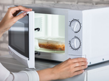 Cozinhando com micro-ondas: 8 acessórios perfeitos para o eletrodoméstico
