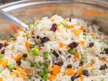 Arroz à grega turbinado para nenhum convidado colocar defeito na sua ceia de Natal
