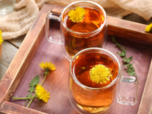 O chá dessa erva ajuda a limpar o fígado e reduz o inchaço: aprenda a fazer em casa