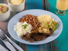 Fez comida demais? Saiba como reaproveitar as sobras e evitar o desperdício