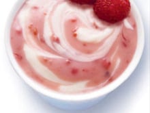 Iogurte caseiro de morango