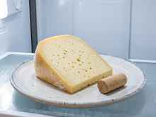 Guardar uma rolha junto ao queijo na geladeira pode ser útil: TudoGostoso explica para que serve esse truque