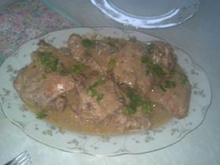 Frango com sopa de cebola e maionese