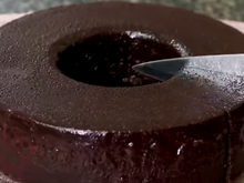 Delicioso bolo de chocolate com apenas 4 ingredientes que faço toda semana aqui em casa