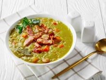 Sopa de Ervilha com Linguiça Toscana