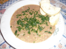 Sopa de feijão fácil e saborosa