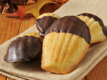 Madeleine é a sobremesa francesa perfeita para impressionar seus convidados nas festas de fim de ano: receita fácil e barata vai ser sucesso garantido!