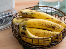 Nem na geladeira, nem na despensa: o lugar certo para guardar as bananas, segundo um vendedor de frutas