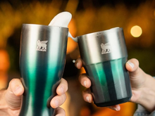 Amazon faz queima de copos e garrafas Stanley chegando a mais de 50% OFF