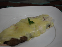 Filé mignon ao molho de queijo