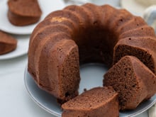 Já fiz esse bolo 12 vezes e ainda me surpreendo em como pode ser tão fofinho e fácil de fazer