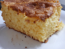 Bolo de fubá com laranja