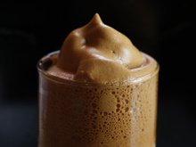 Creme de Café: uma sobremesa elegante e deliciosa que leva apenas três ingredientes e é feita em 15 minutos