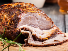 Pernil está caro? Então conheça esse corte de carne suína perfeito para substituir no Natal
