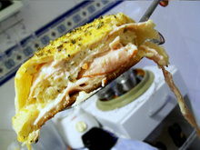 Pão caseiro recheado