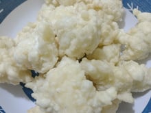 Pão de queijo frito com tapioca