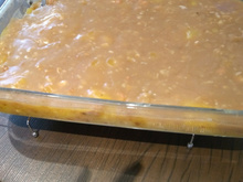 Linguiça toscana assada na maionese com mandioca