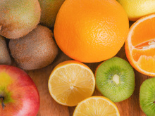 4 melhores frutas para aliviar o intestino preso de forma natural e saudável