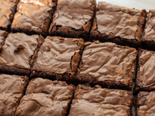 Esse é o segredo para o brownie ficar com uma casquinha por cima! Faça essa receita que está fazendo sucesso no TikTok e surpreenda-se