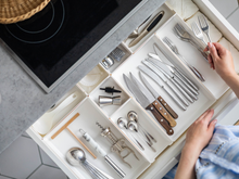 Adeus gavetas nas cozinhas pequenas: nova forma de guardar a louça e talheres economiza muito espaço