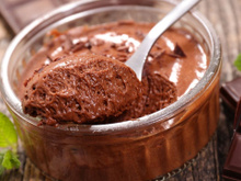 Nunca mais errei o ponto da mousse de chocolate depois que aprendi essa receita superfácil, qualquer um consegue fazer!