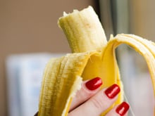 É melhor comer uma banana de manhã ou antes de dormir? Especialistas esclarecem a dúvida e o TudoGostoso explica o motivo!