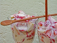 Doce morangos com suspiro