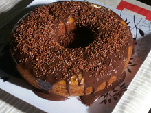 Bolo de cenoura fofinho com cobertura de chocolate