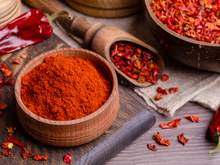 Páprica: para que serve, os benefícios e como usar nas receitas