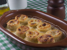 Massa de pastel em 4 receitas práticas e deliciosas