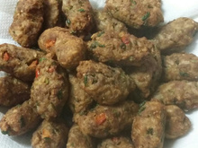Bolinho de arroz com carne moída