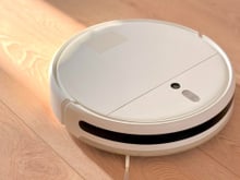 Metade do preço! Aspirador robô da Positivo está com preço imperdível no Mercado Livre