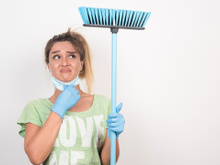 A vassoura nunca mais fica com pelos e cabelos enrolados desde que eu comecei a usar esse item