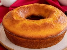 Anote, salve ou printe essa receita do melhor bolo de fubá que já comi: molhadinho e fácil de fazer