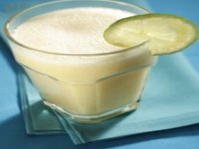 Suco especial de caju com limão