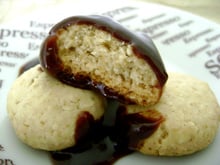 Bolachinhas de aveia com molho de chocolate