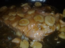 Salmão ao molho madeira com champignons