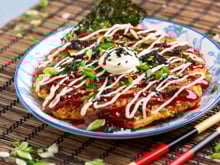 É só misturar e fritar! Um acompanhamento fácil e delicioso com repolho e ovos