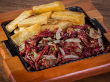 Carne seca acebolada